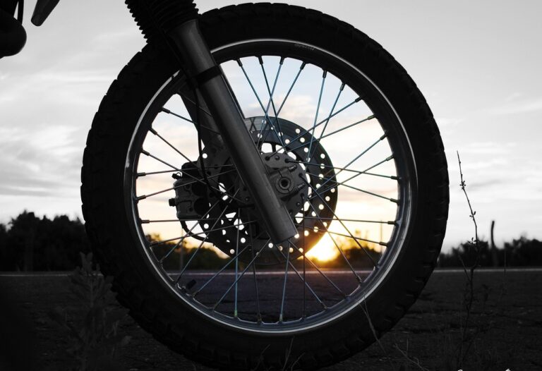 Indeks nośności i prędkości opony motocyklowej